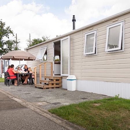Camping De Binnenvaart Superior Chalet Aan de Wolfsberg Bagian luar foto